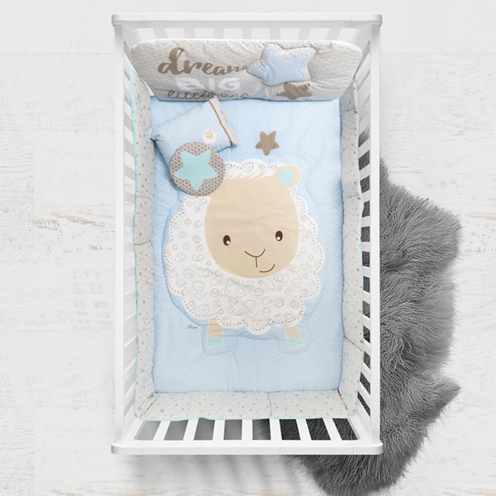 Juego_de_edredon_Baby_Dreams_set_aerea_700x Juego de Edredón de 6 Piezas para Cuna Baby Dreams (Certificado OEKO-TEX®) - Imagen 1